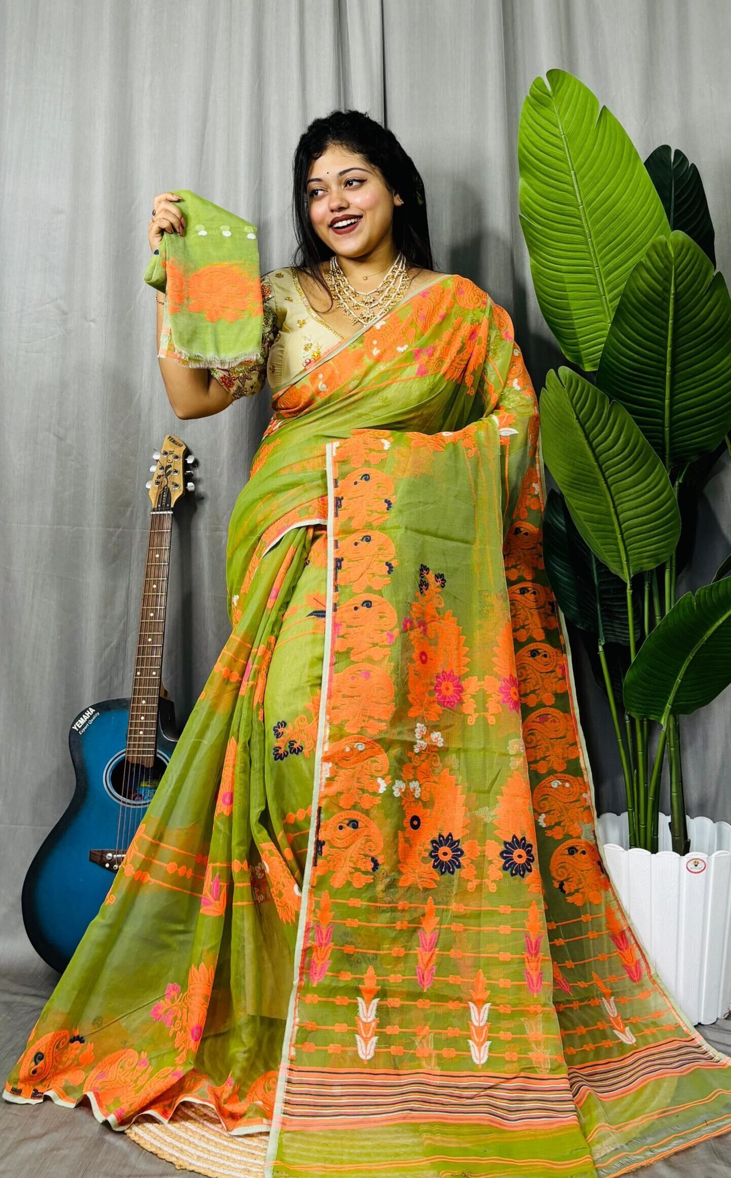 Avocado Soft Ful Bahar Jamdani Saree 1 Avocado Soft Ful Bahar Jamdani Saree