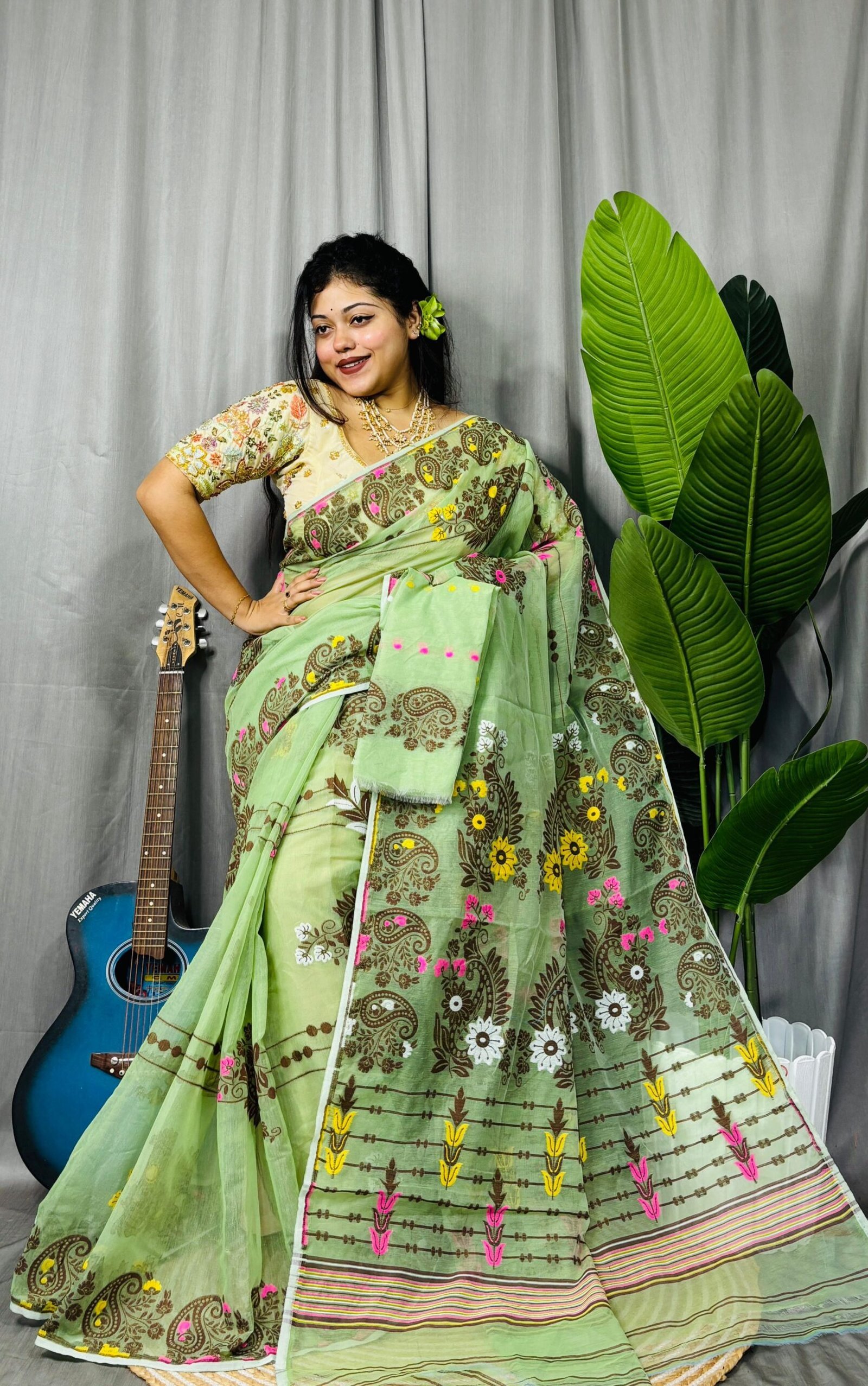 Frog Green Soft Ful Bahar Jamdani Saree 4 Frog Green Soft Ful Bahar Jamdani Saree - Image 4