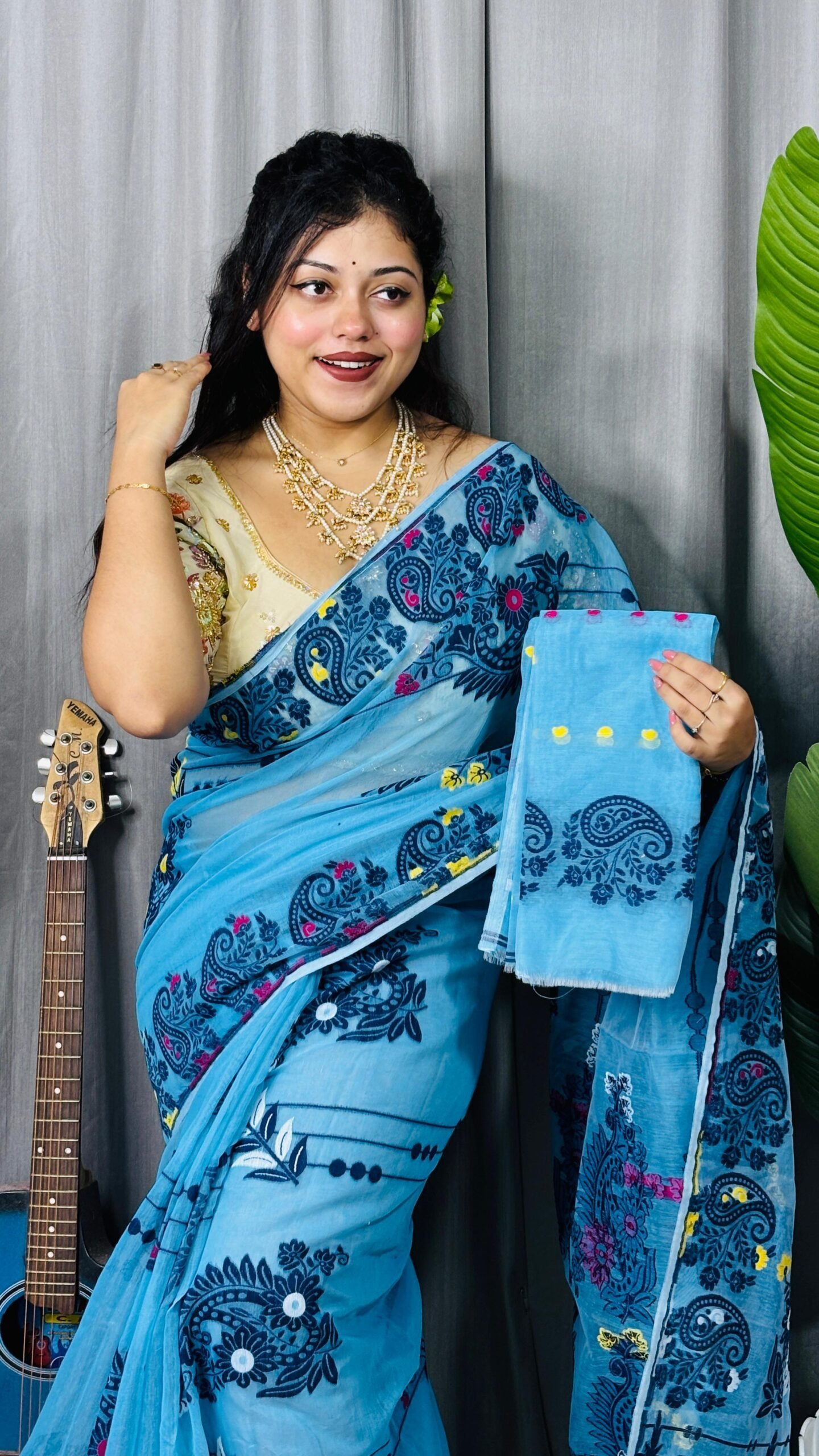 Picton Blue Soft Ful Bahar Jamdani Saree 3 Picton Blue Soft Ful Bahar Jamdani Saree - Image 3