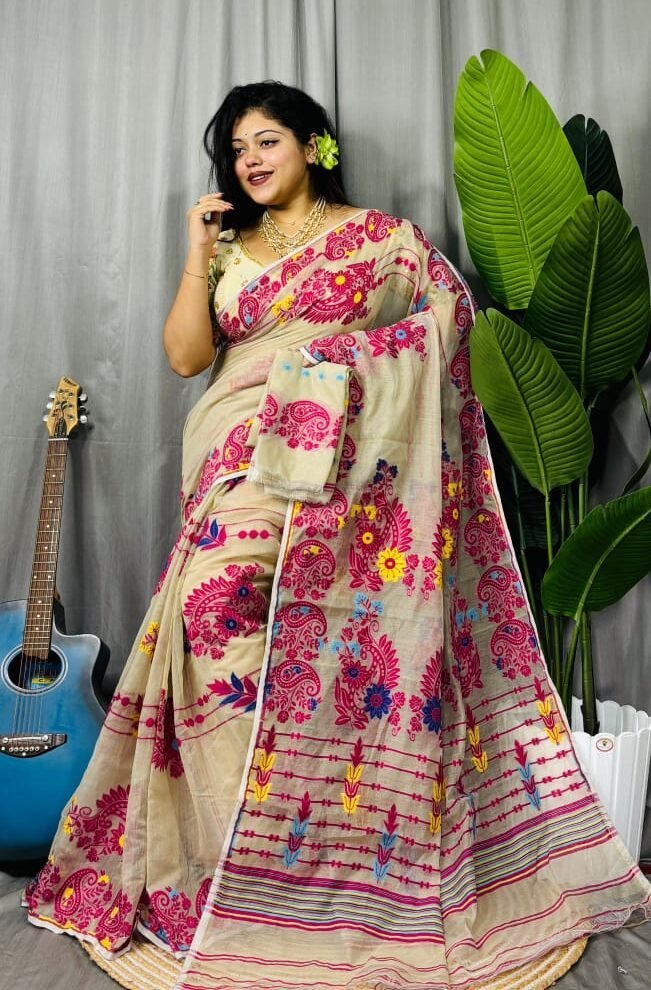Vanilla Soft Ful Bahar Jamdani Saree 1 Vanilla Soft Ful Bahar Jamdani Saree