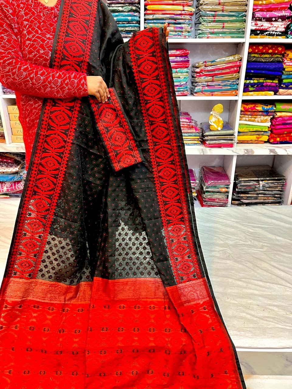 Barfi Soft Dhakai Jamdani Sari with Blouse Piece - Black 1 Barfi Soft Dhakai Jamdani Sari with Blouse Piece - Black