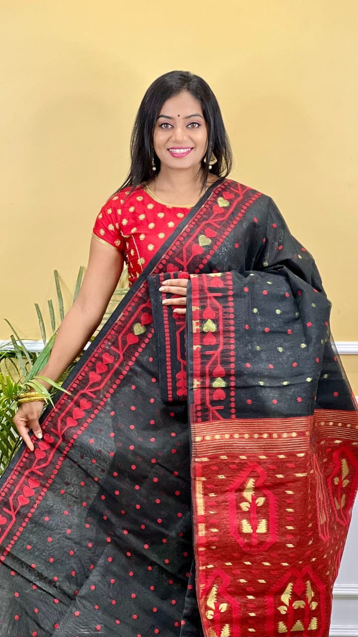 Buti Soft Dhakai Jamdani Saree with Blouse Piece - Black 1 Buti Soft Dhakai Jamdani Saree with Blouse Piece - Black