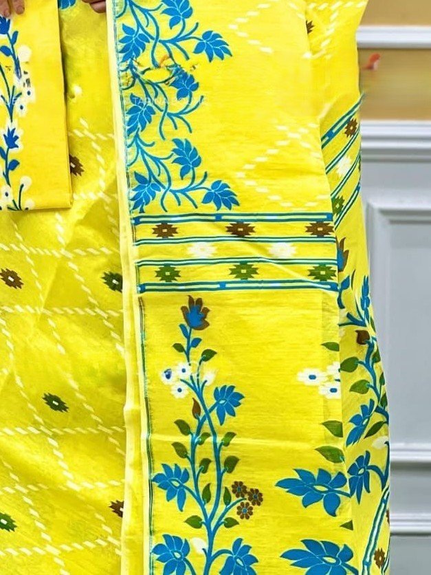 Nayan Tara Soft Dhakai Jamdani Sari with Blouse Piece - Lemon Yellow 2 Barfi Soft Dhakai Jamdani Sari with Blouse Piece - Lemon Yellow