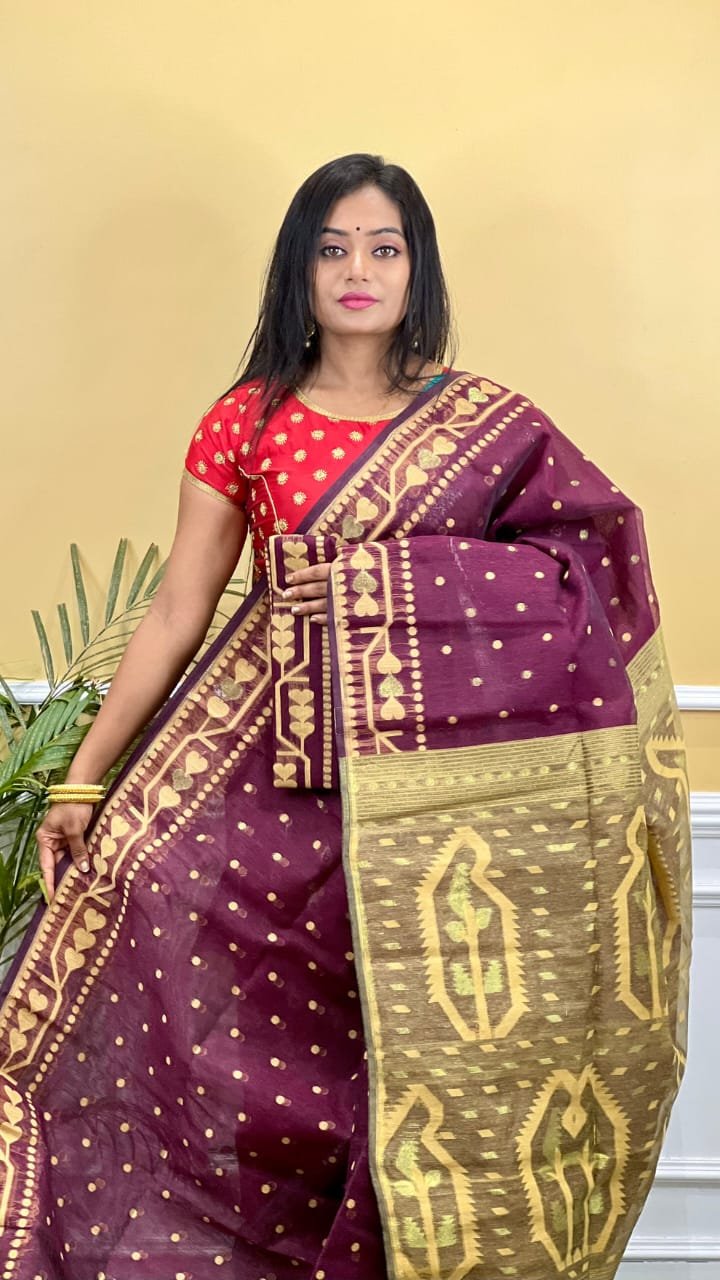 Buti Soft Dhakai Jamdani Saree with Blouse Piece - Maroon 1 Buti Soft Dhakai Jamdani Saree with Blouse Piece - Maroon
