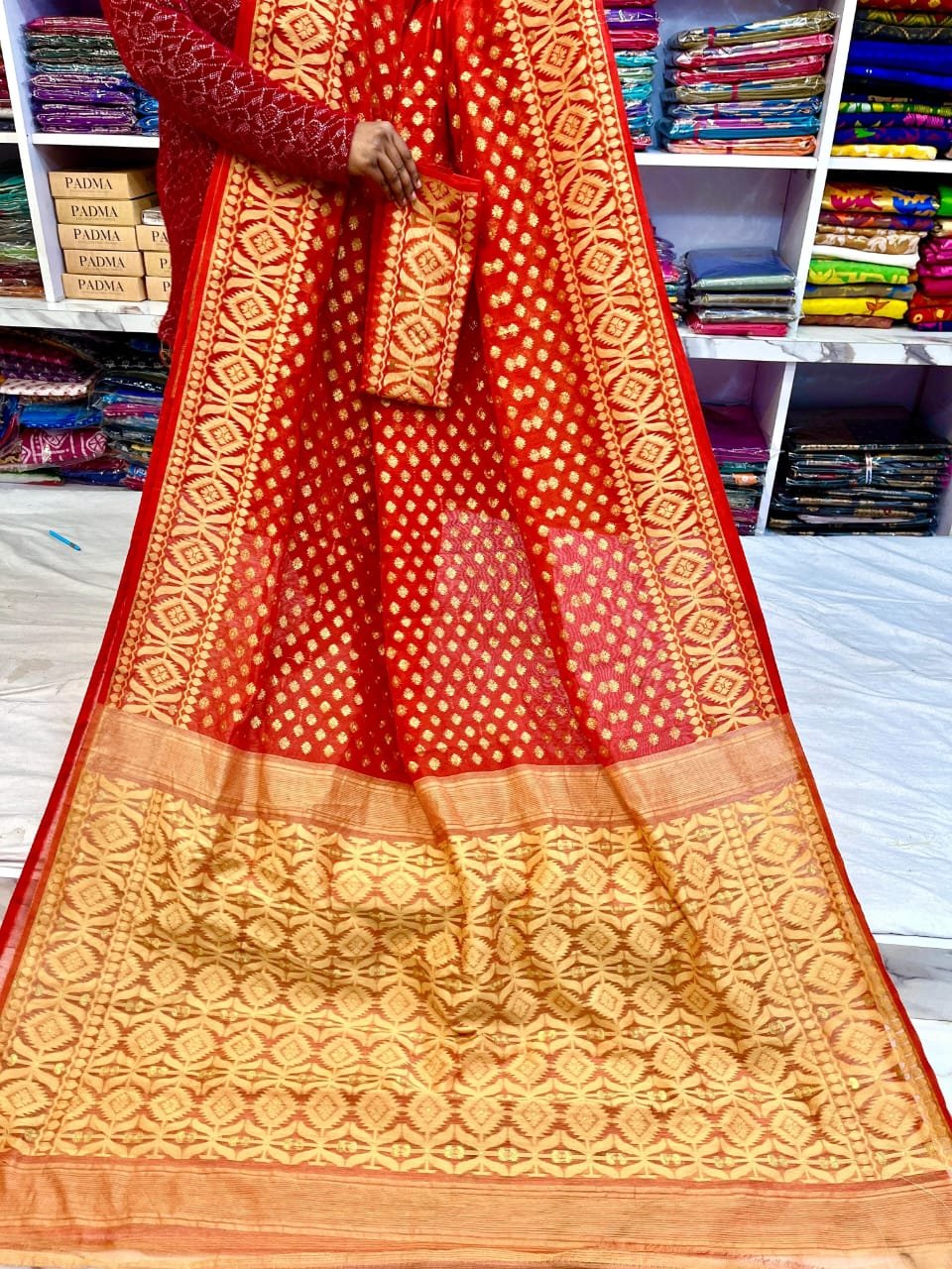 Barfi Soft Dhakai Jamdani Sari with Blouse Piece - Red 1 Barfi Soft Dhakai Jamdani Sari with Blouse Piece - Red