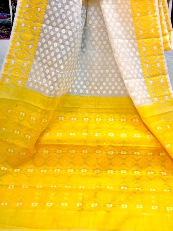 Barfi Soft Dhakai Jamdani Sari with Blouse Piece - White 2 Barfi Soft Dhakai Jamdani Sari with Blouse Piece - White