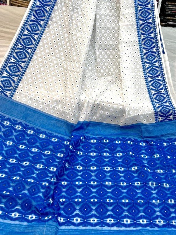 Barfi Soft Dhakai Jamdani Sari with Blouse Piece - White 2 Barfi Soft Dhakai Jamdani Sari with Blouse Piece - White