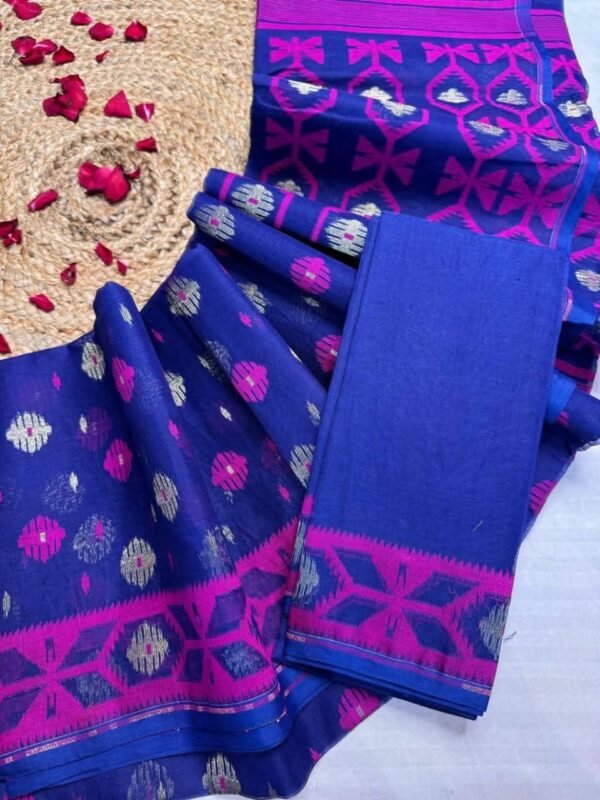 Barfi Buti Soft Dhakai Jamdani Sari with Blouse Piece - Blue