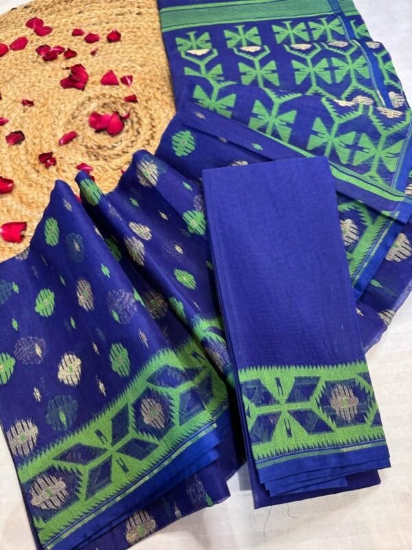 Barfi Buti Soft Dhakai Jamdani Sari with Blouse Piece - Blue