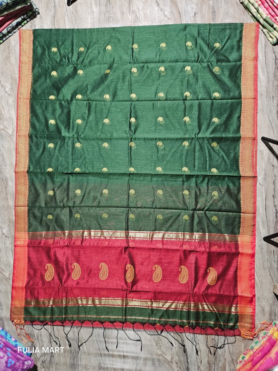 Maheshwari Design Dark Green Cotton Silk Handloom Saree with Blouse Piece 1 Maheshwari Design Dark Green Cotton Silk Handloom Saree with Blouse Piece