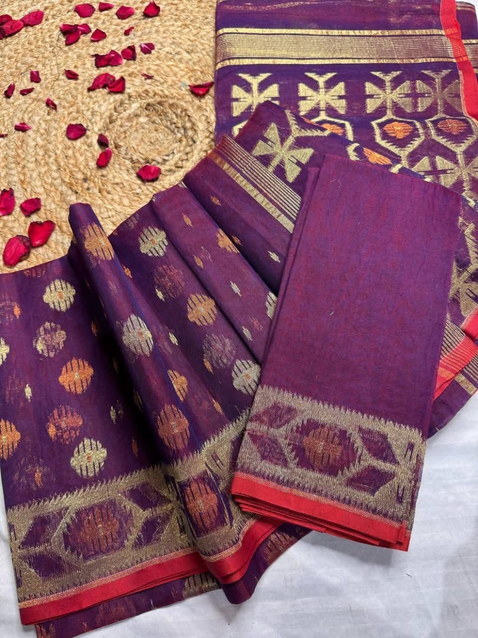 Barfi Buti Soft Dhakai Jamdani Sari with Blouse Piece - Grape 1 Barfi Buti Soft Dhakai Jamdani Sari with Blouse Piece - Grape