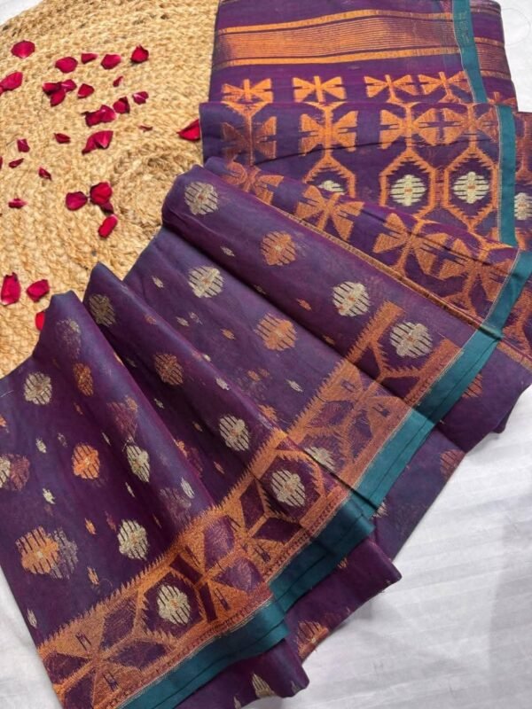 Barfi Buti Soft Dhakai Jamdani Sari with Blouse Piece - Plum Purple