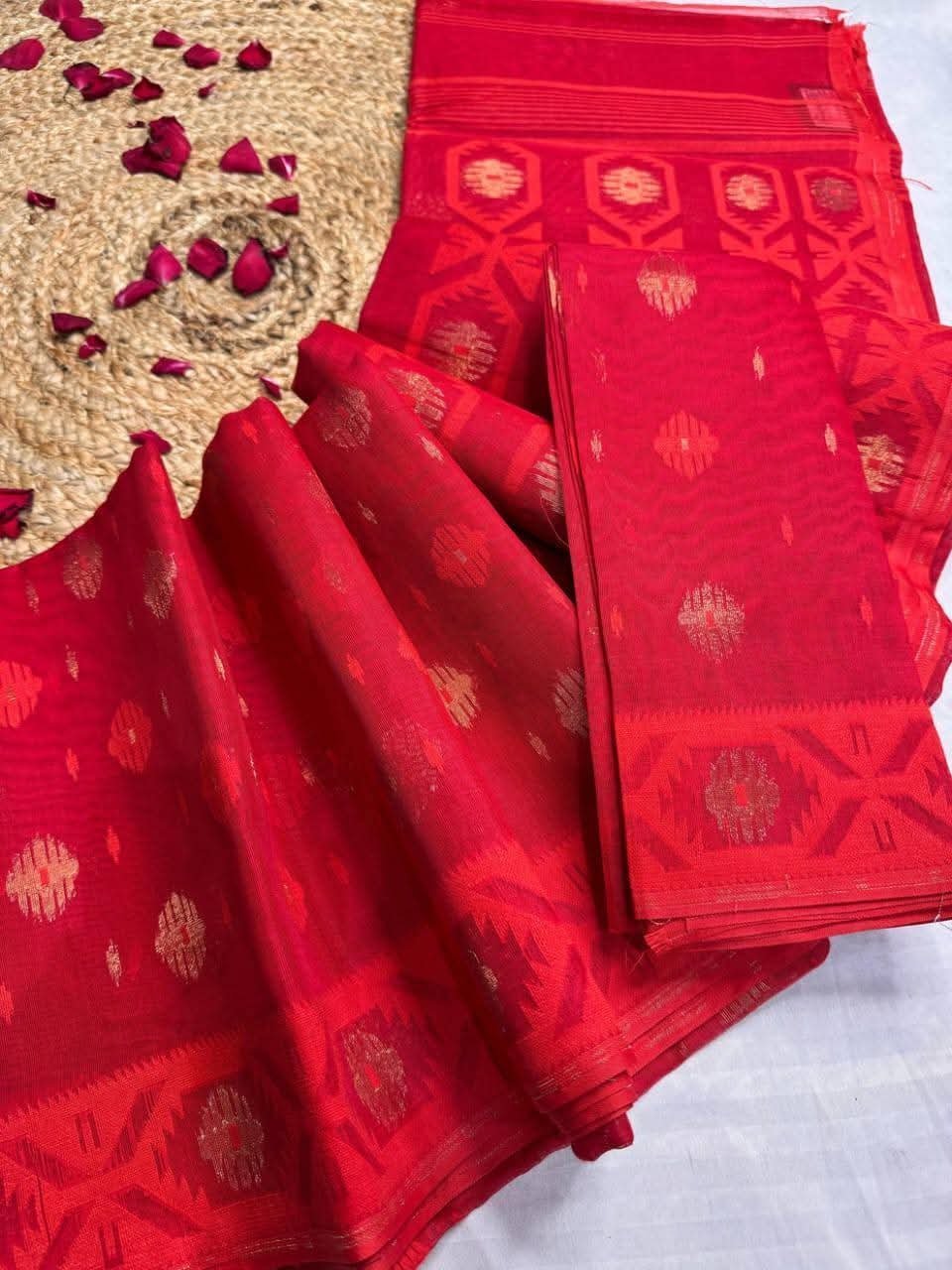 Barfi Buti Soft Dhakai Jamdani Sari with Blouse Piece - Red 1 Barfi Buti Soft Dhakai Jamdani Sari with Blouse Piece - Red