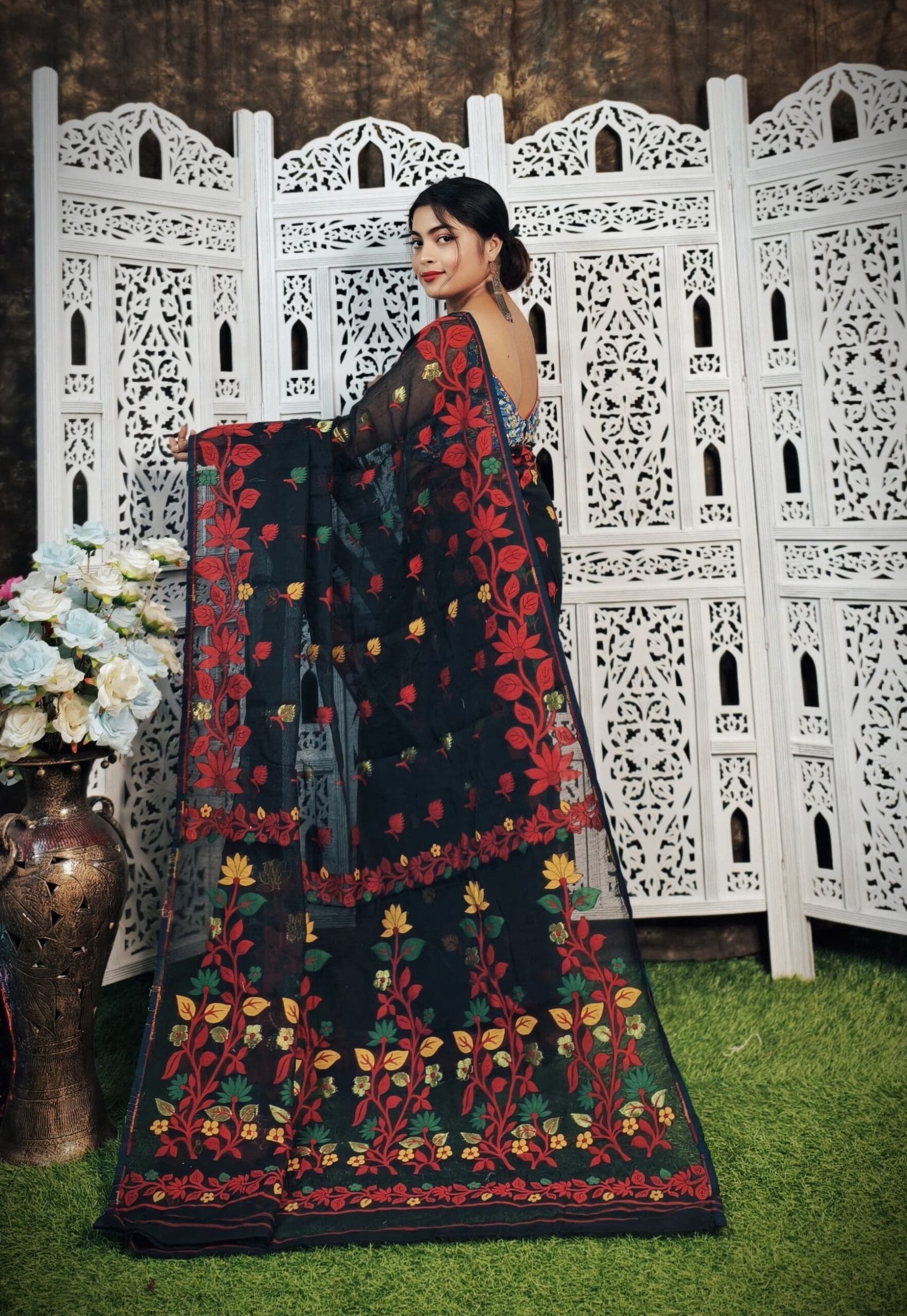 Black Red Soft Lota Jamdani Saree 3 Black Red Soft Lota Jamdani Saree - Image 3