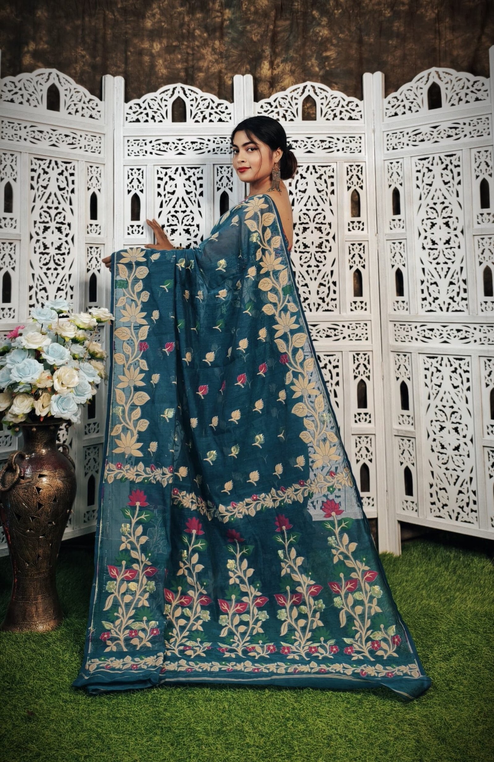 Blue Dianne Soft Lota Jamdani Saree 2 Blue Dianne Soft Lota Jamdani Saree - Image 2