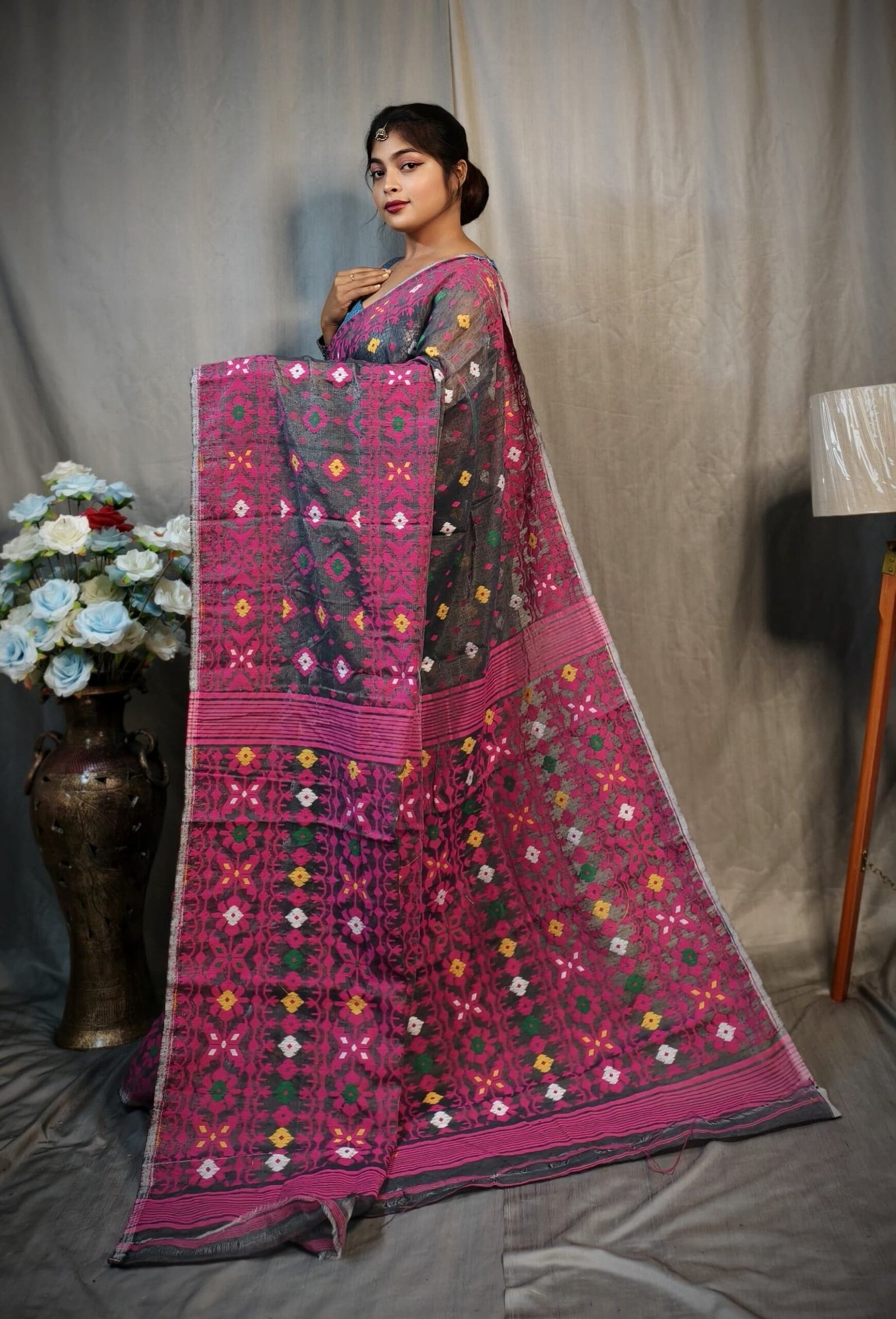 Cloudy Grey Soft Dhakai Jamdani Saree 2 Cloudy Grey Soft Dhakai Jamdani Saree - Image 2