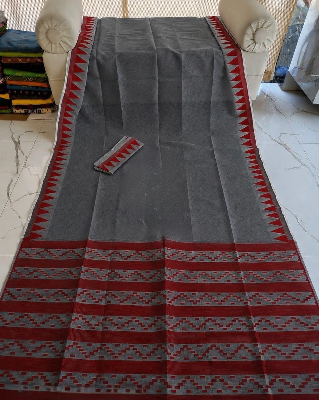 Body Plain Soft Dhakai Jamdani Saree with Blouse Piece - Dark Grey 1 Body Plain Soft Dhakai Jamdani Saree with Blouse Piece - Dark Grey