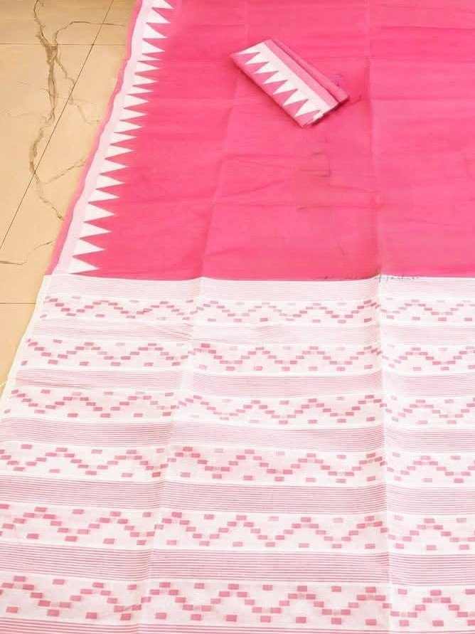 Body Plain Soft Dhakai Jamdani Saree with Blouse Piece - Dark Pink 2 Body Plain Soft Dhakai Jamdani Saree with Blouse Piece - Dark Pink - Image 2
