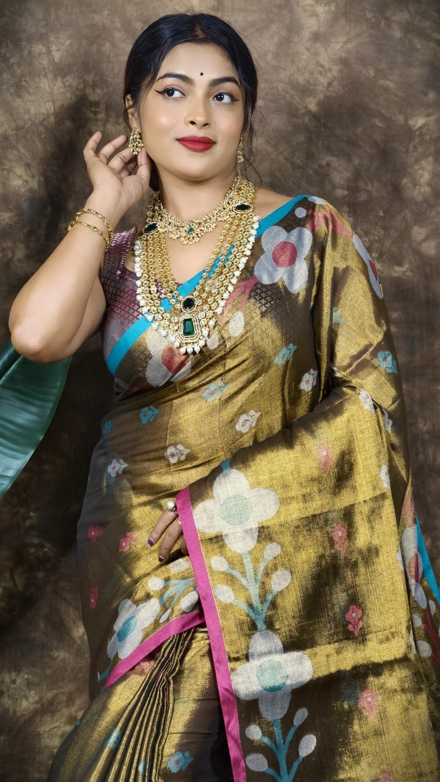 Sunflower Design Soft Dual Tone Tissue Sari - With Blouse Piece 4 Sunflower Design Soft Dual Tone Tissue Sari - With Blouse Piece - Image 4