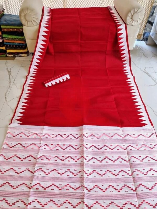 Body Plain Soft Dhakai Jamdani Saree with Blouse Piece - Red