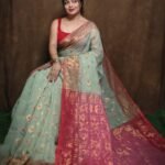 Sage Green Soft Copper Joriwork Dhakai Jamdani Saree 2 scaled e1741086963926