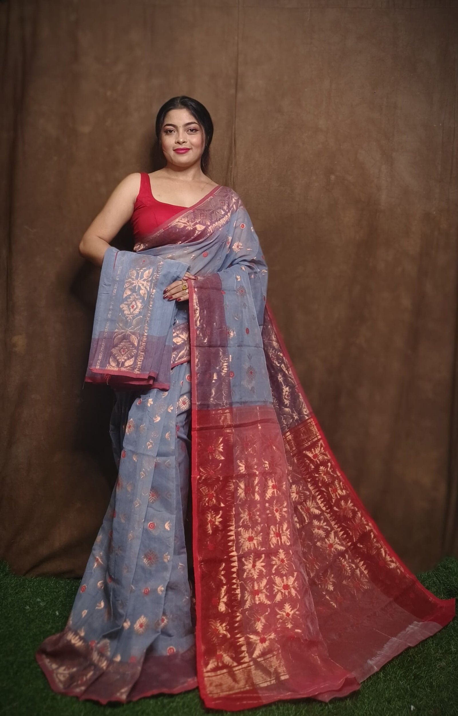 Slate Grey Soft Copper Joriwork Dhakai Jamdani Saree 2 Slate Grey Soft Copper Joriwork Dhakai Jamdani Saree - Image 2